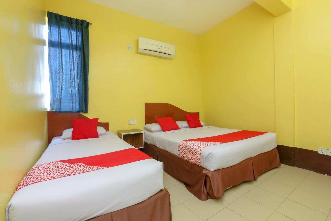 Oyo 90162 Aj Hotel Kuala Berang 외부 사진