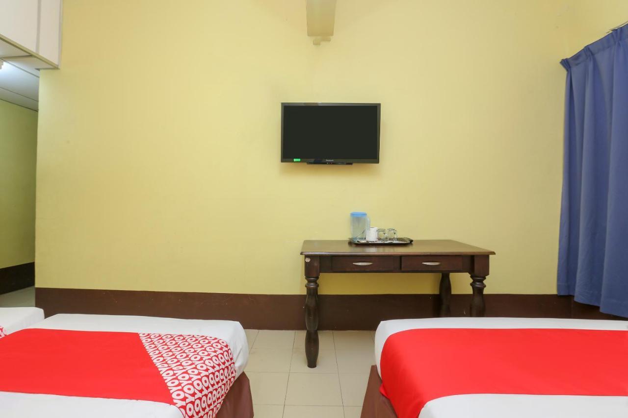 Oyo 90162 Aj Hotel Kuala Berang 외부 사진