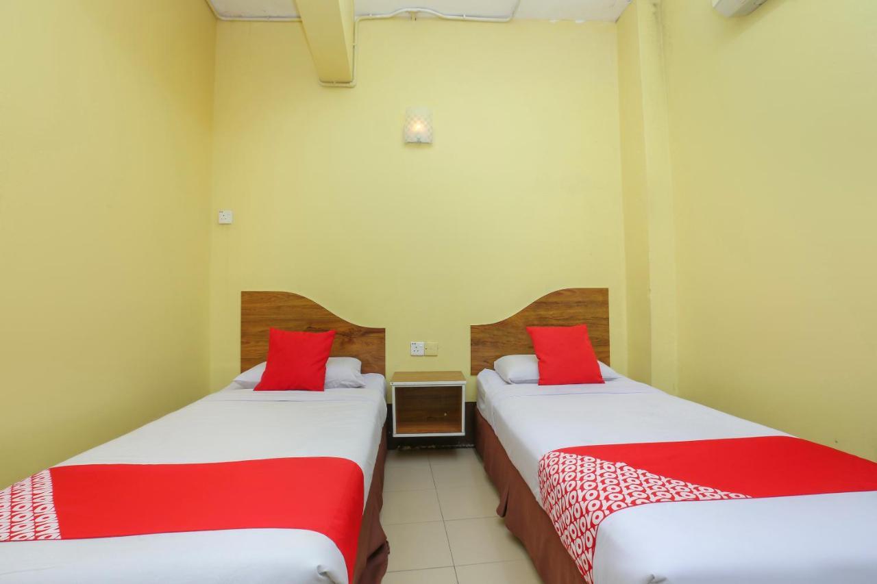 Oyo 90162 Aj Hotel Kuala Berang 외부 사진