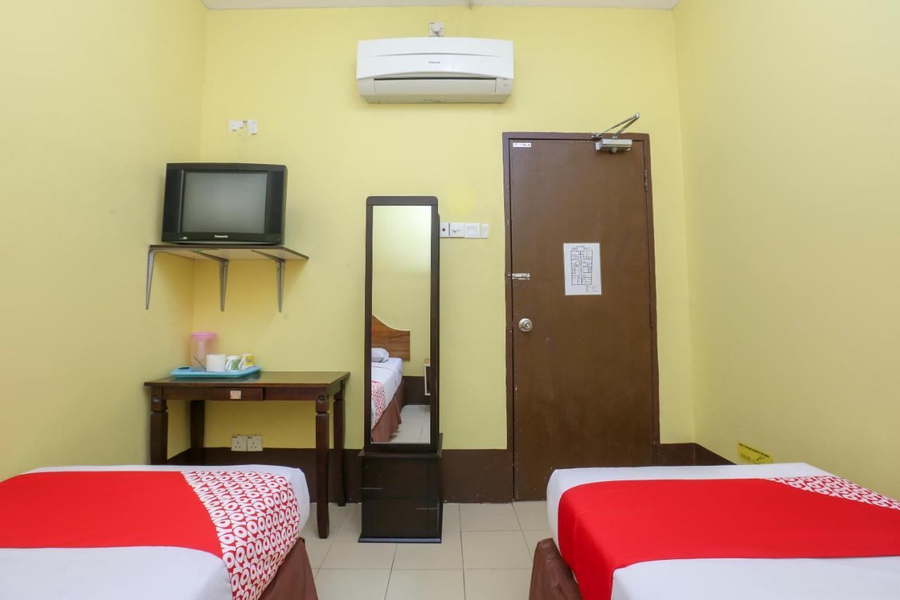 Oyo 90162 Aj Hotel Kuala Berang 외부 사진