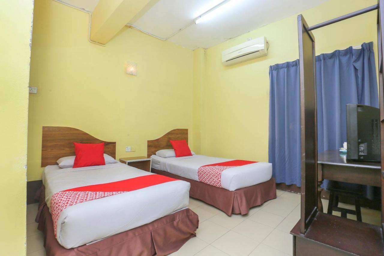 Oyo 90162 Aj Hotel Kuala Berang 외부 사진