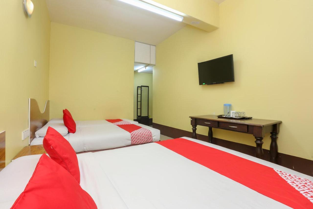 Oyo 90162 Aj Hotel Kuala Berang 외부 사진