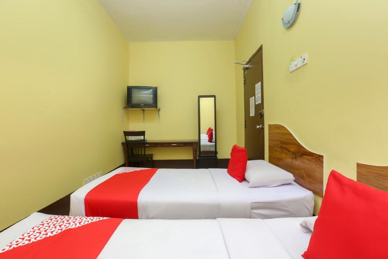 Oyo 90162 Aj Hotel Kuala Berang 외부 사진