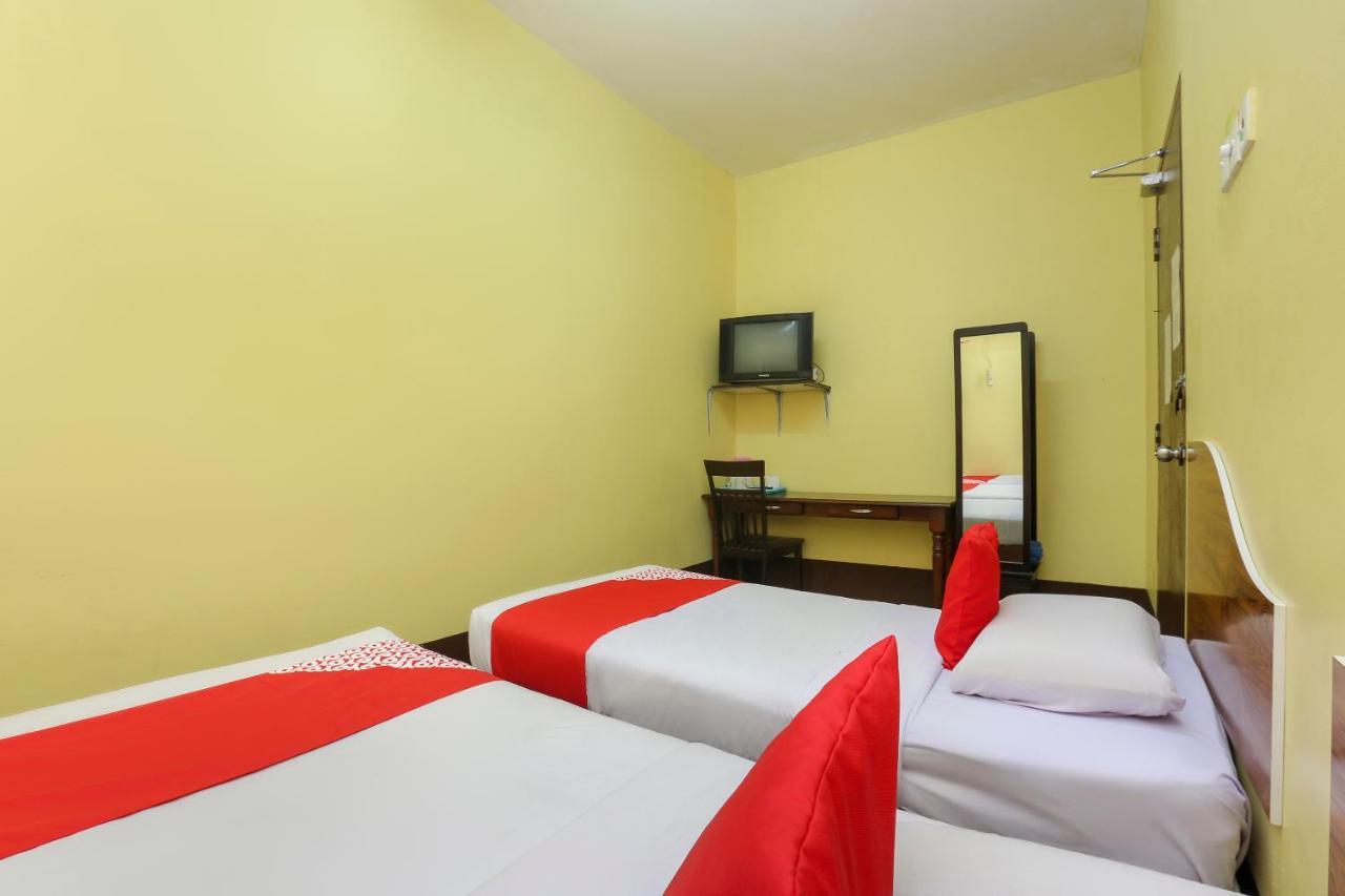 Oyo 90162 Aj Hotel Kuala Berang 외부 사진